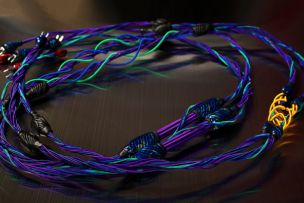 Diamond Soloist Feather speaker cable